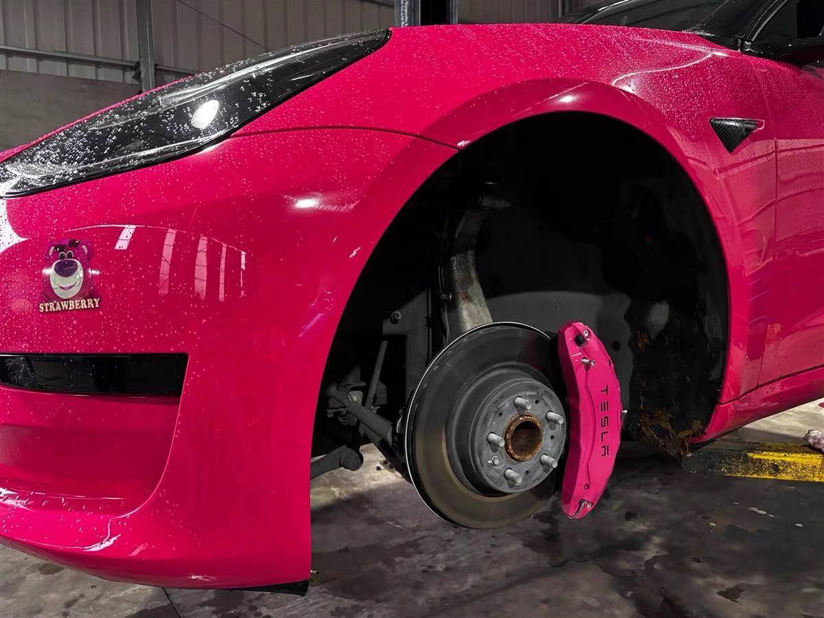 TESLA MODEL Y BRAKE CALIPER COVERS