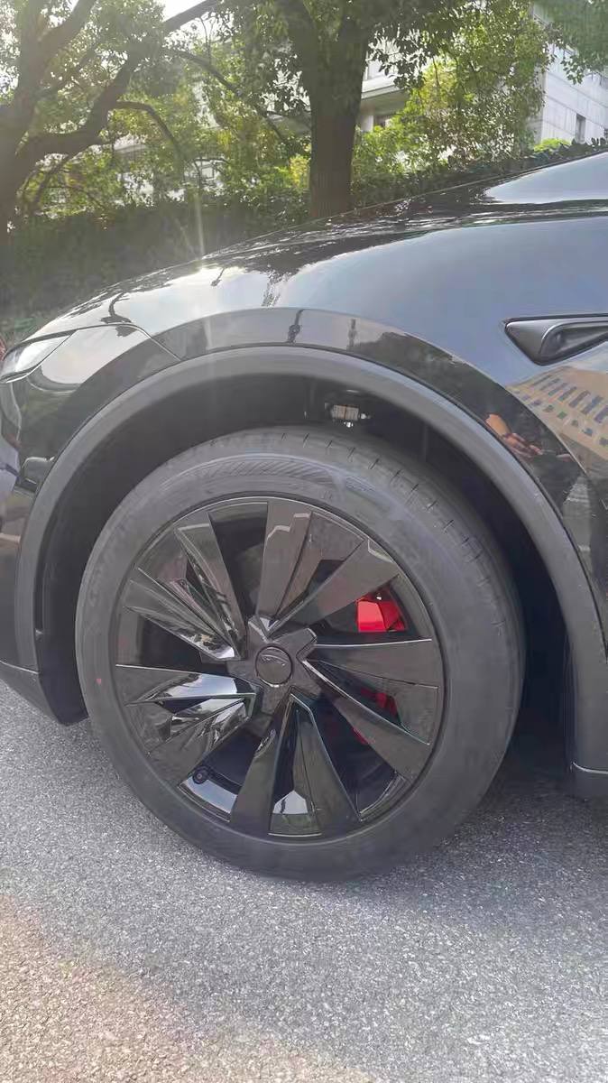 TESLA MODEL Y BRAKE CALIPER COVERS